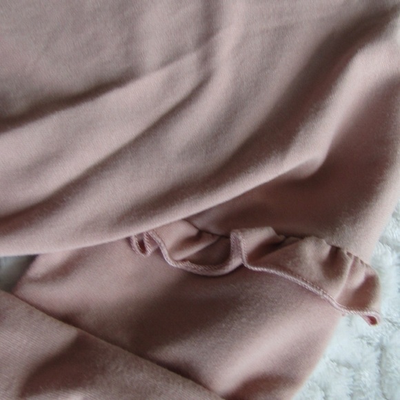 Almost Famous Fall Sweater With Ruffles - Picture 4 of 7